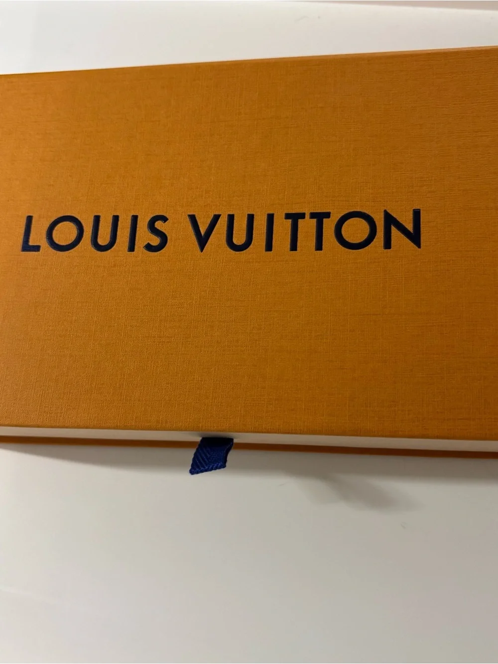 Louis Vuitton zippy wallet Medium small gift box